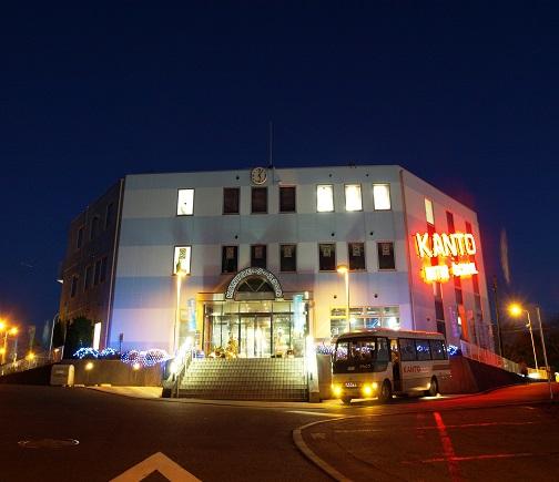 Kantoモータースクール横浜西口校 公認教習所受付 マルイ エポスカードの通学免許